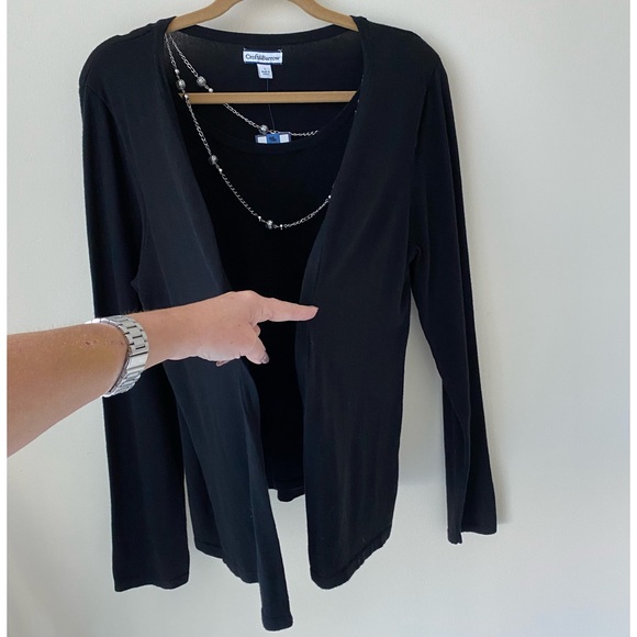 Black Sweater with attached cardigan and necklace - Picture 3 of 5